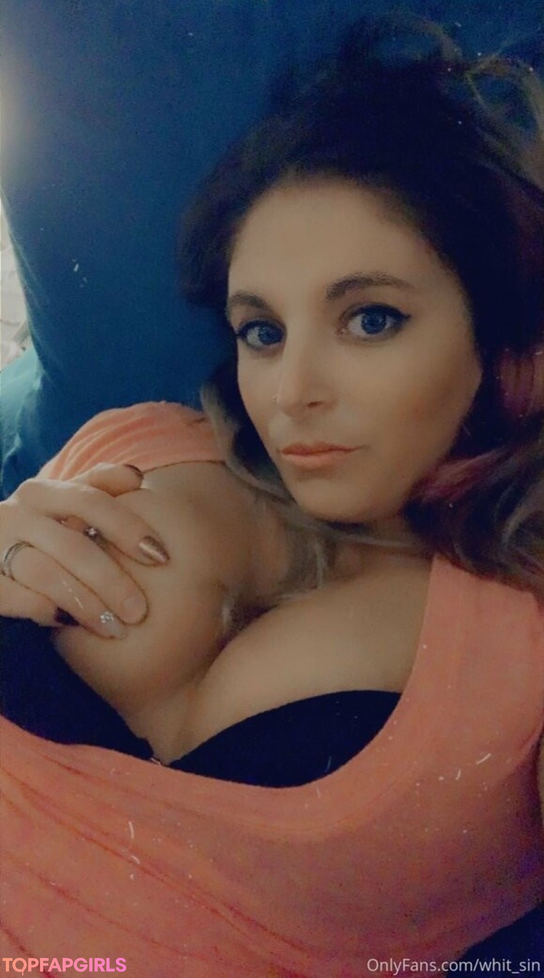 Naakte gelekte OnlyFans-foto van Whitsin #15 Naakte gelekte OnlyFans-foto van Whitsin #15