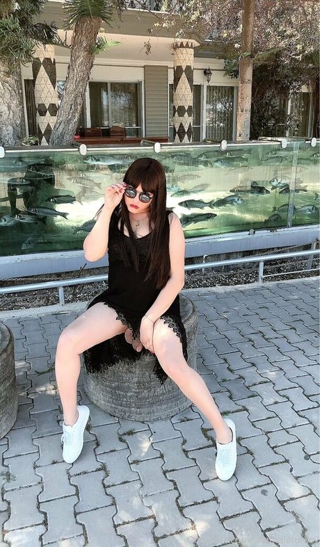 Naakte gelekte OnlyFans-foto van Shemaleturkey