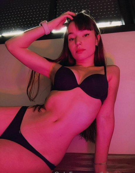 Naakte gelekte OnlyFans-foto van Kibumpng