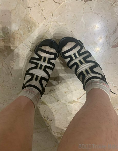 Naakte gelekte OnlyFans-foto van Trixiebeedirtysocks