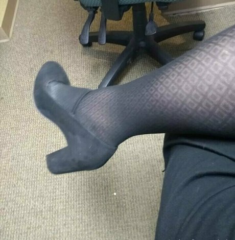 Naakte gelekte OnlyFans-foto van Missfeetstink