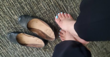 Naakte gelekte OnlyFans-foto van Missfeetstink
