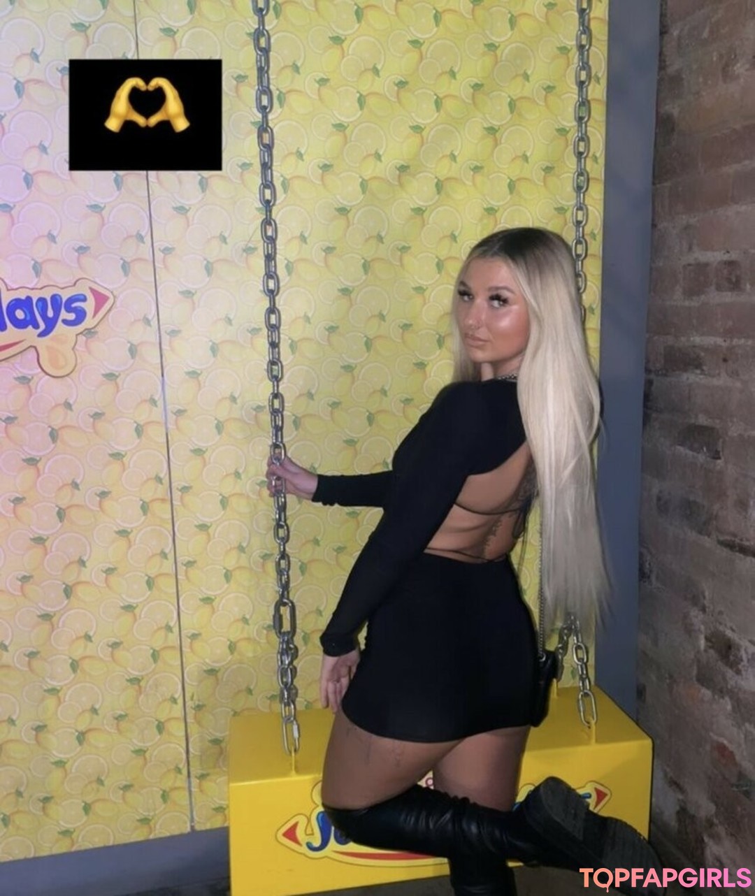 Naakte gelekte OnlyFans-foto van Laurie Graham #13 Naakte gelekte OnlyFans-foto van Laurie Graham #13