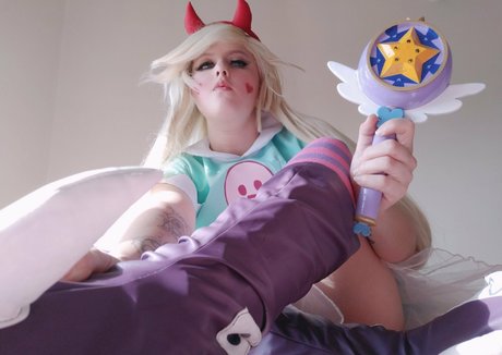 Naakte gelekte OnlyFans-foto van Momokoplay