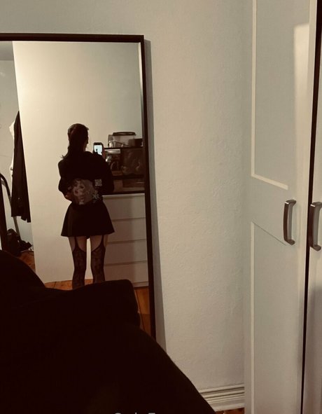 Naakte gelekte OnlyFans-foto van Cuteeamaya