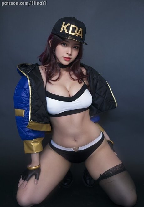 Naakte gelekte OnlyFans-foto van Elina Yi