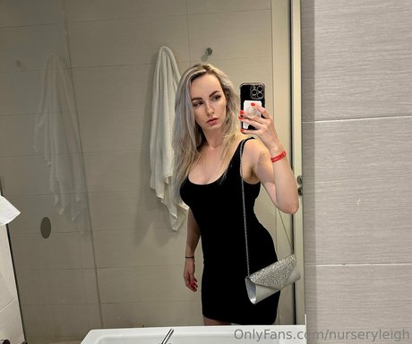 Naakte gelekte OnlyFans-foto van Nurseryleigh