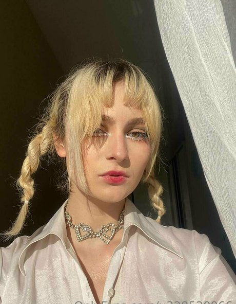 Naakte gelekte OnlyFans-foto van Leilaagrace