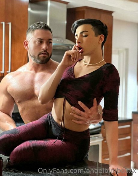 Naakte gelekte OnlyFans-foto van Angelbimboxxx