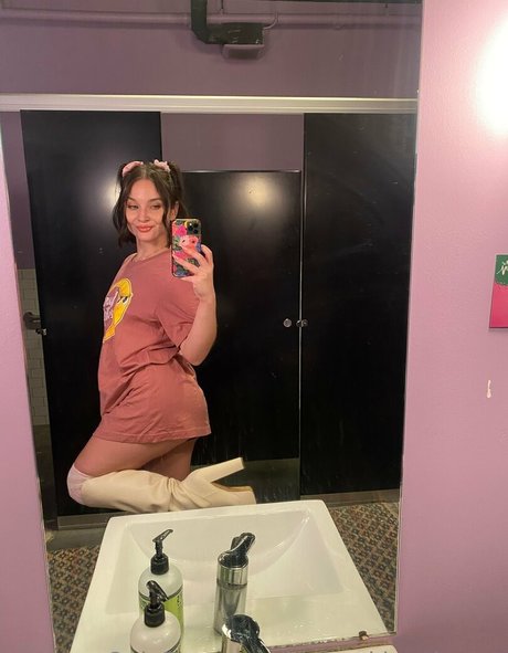 Naakte gelekte OnlyFans-foto van Bighonkincaboose