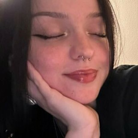 Naakte gelekte OnlyFans-foto van Gthsoul