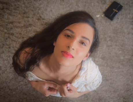 Naakte gelekte OnlyFans-foto van Mirabella00
