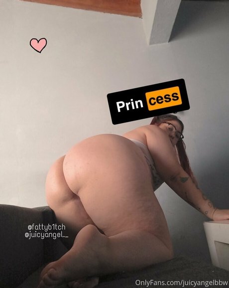 Naakte gelekte OnlyFans-foto van Juicyangelbbw