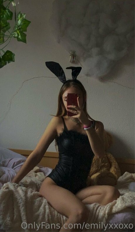 Naakte gelekte OnlyFans-foto van Emilyxxoxo