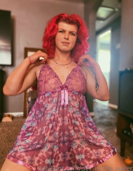 Naakte gelekte OnlyFans-foto van Beeonherknees