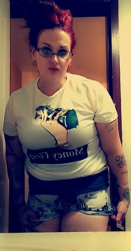 Naakte gelekte OnlyFans-foto van Daynamariie