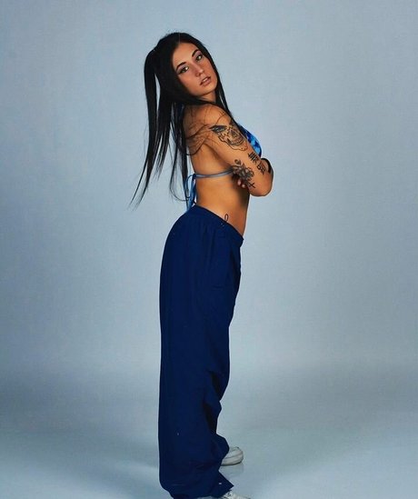 Naakte gelekte OnlyFans-foto van Raquel Tamborino