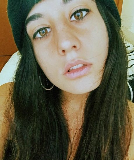 Naakte gelekte OnlyFans-foto van Raquel Tamborino