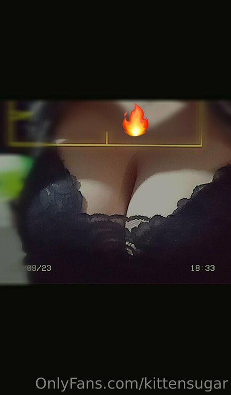 Naakte gelekte OnlyFans-foto van Kittensugar