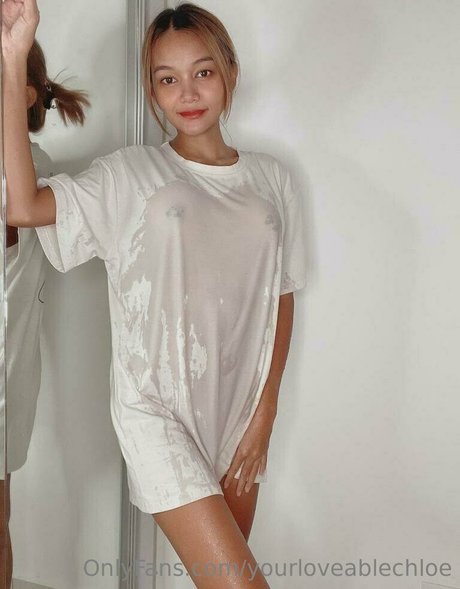 Naakte gelekte OnlyFans-foto van Yourloveablechloe
