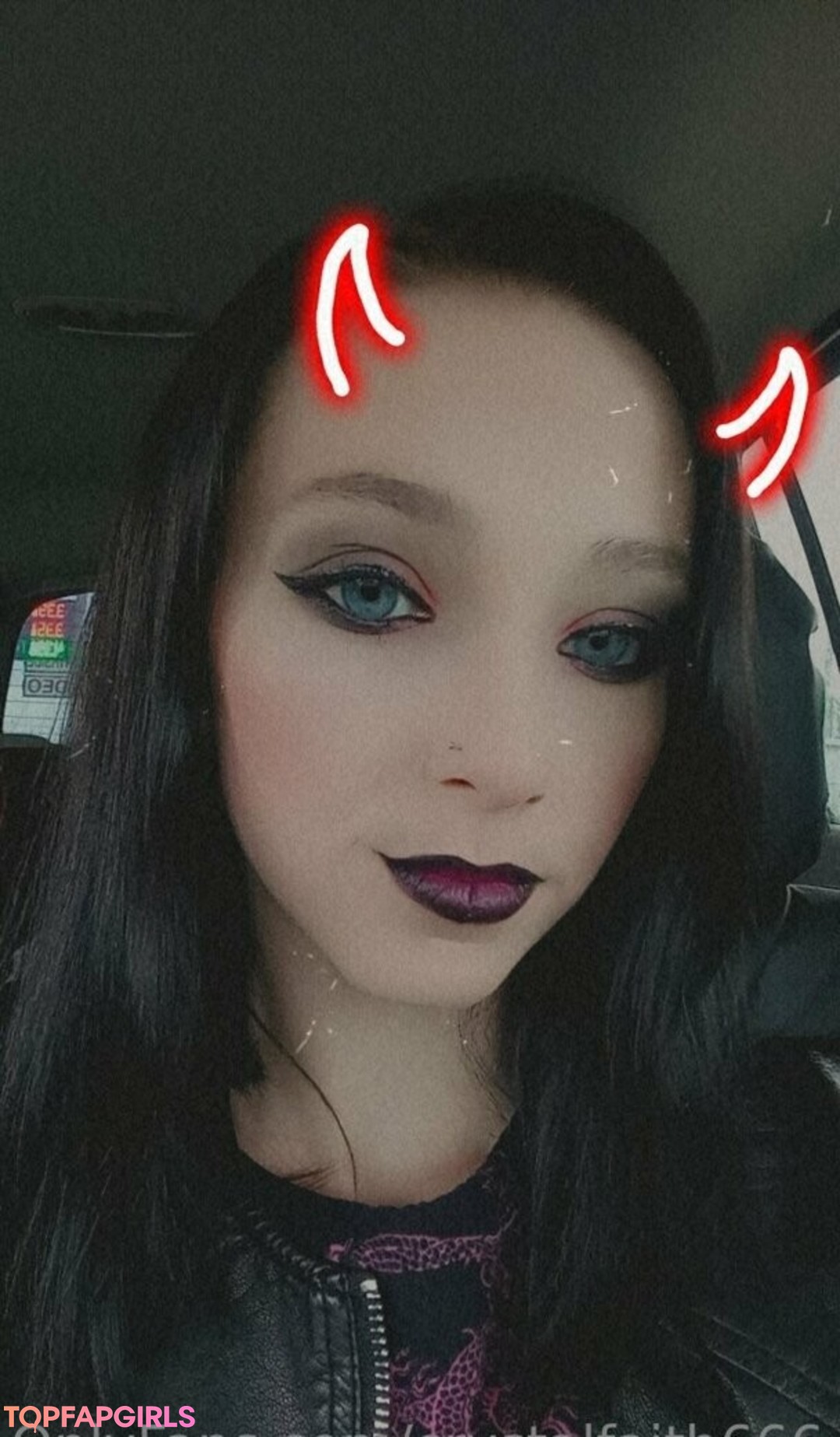 Naakte gelekte OnlyFans-foto van Crystalfaith666 #18 Naakte gelekte OnlyFans-foto van Crystalfaith666 #18