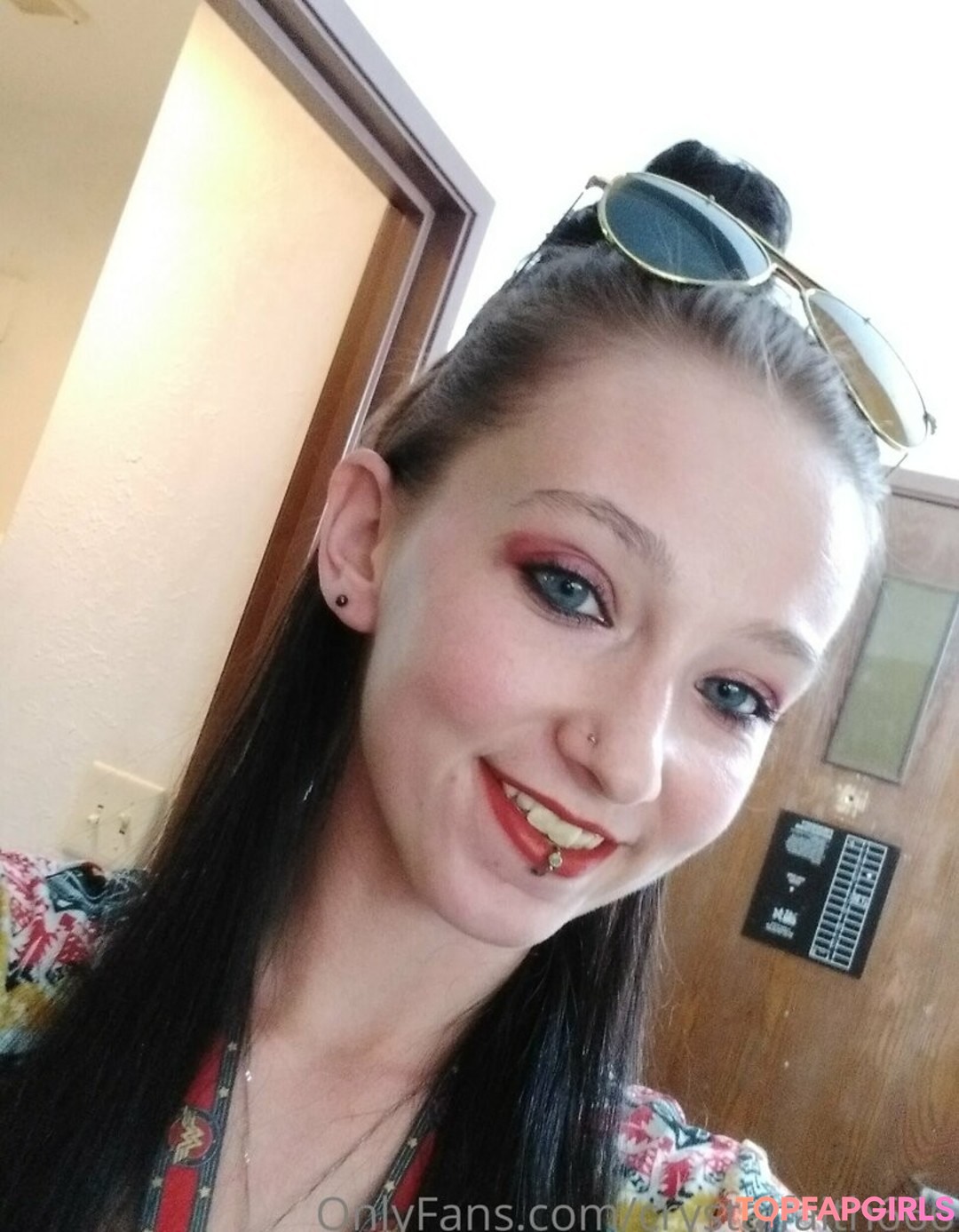 Naakte gelekte OnlyFans-foto van Crystalfaith666 #3 Naakte gelekte OnlyFans-foto van Crystalfaith666 #3