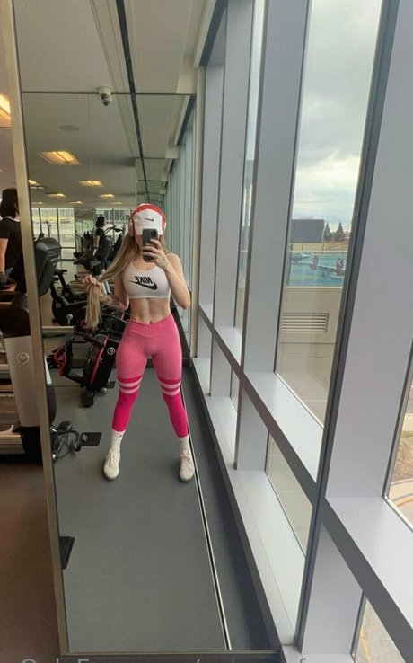 Naakte gelekte OnlyFans-foto van Prosexxbaby