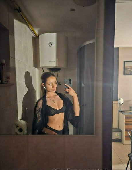 Naakte gelekte OnlyFans-foto van Amyourgf
