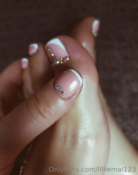 Naakte gelekte OnlyFans-foto van Lilliemai123