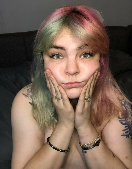 Naakte gelekte OnlyFans-foto van Ciricesinssfw