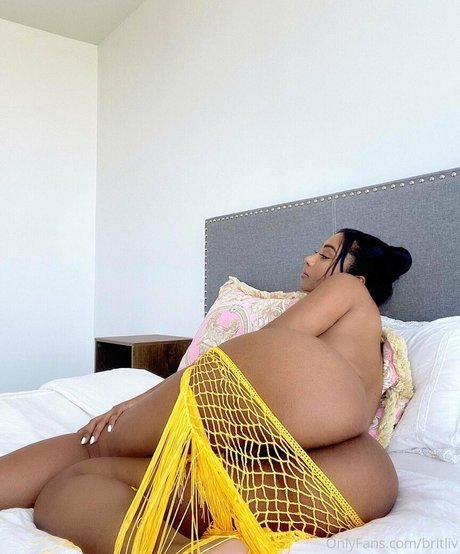 Naakte gelekte OnlyFans-foto van Britliv