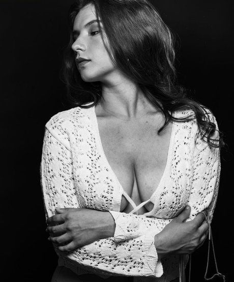 Naakte gelekte OnlyFans-foto van Catarinaxantunes