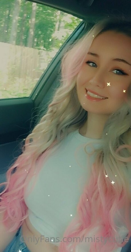 Naakte gelekte OnlyFans-foto van Mistycutie