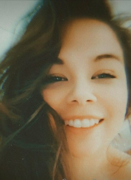Naakte gelekte OnlyFans-foto van Youramandarose