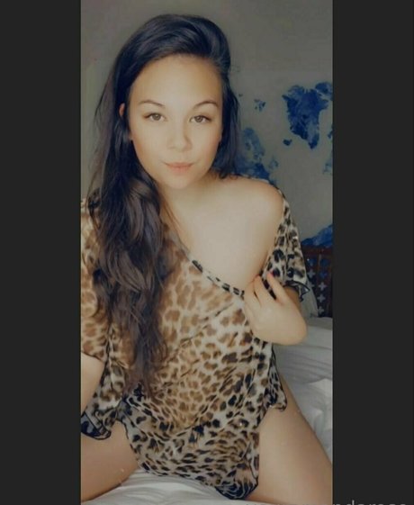 Naakte gelekte OnlyFans-foto van Youramandarose