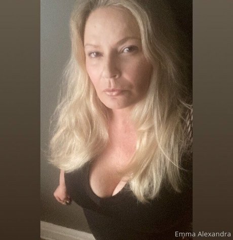 Naakte gelekte OnlyFans-foto van Uniquilyyours