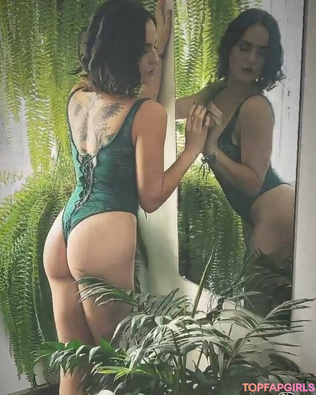 Naakte gelekte OnlyFans-foto van Ophelie Rullier #1375