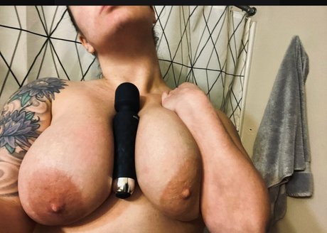 Naakte gelekte OnlyFans-foto van Dirtynorwegians