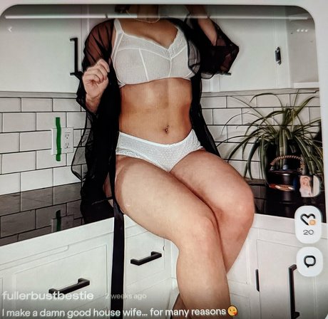 Naakte gelekte OnlyFans-foto van Saterra St Jean