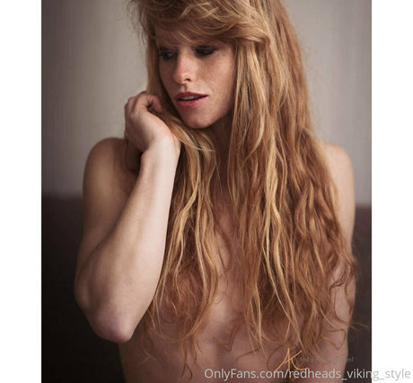 Naakte gelekte OnlyFans-foto van Redheadsvikingstyle