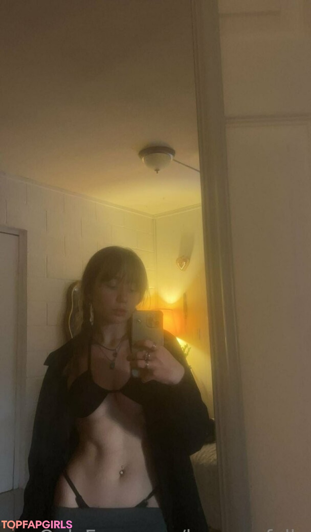 Naakte gelekte OnlyFans-foto van Brycesgfelle #67 Naakte gelekte OnlyFans-foto van Brycesgfelle #67