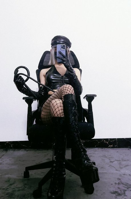 Naakte gelekte OnlyFans-foto van Jiojio Cn