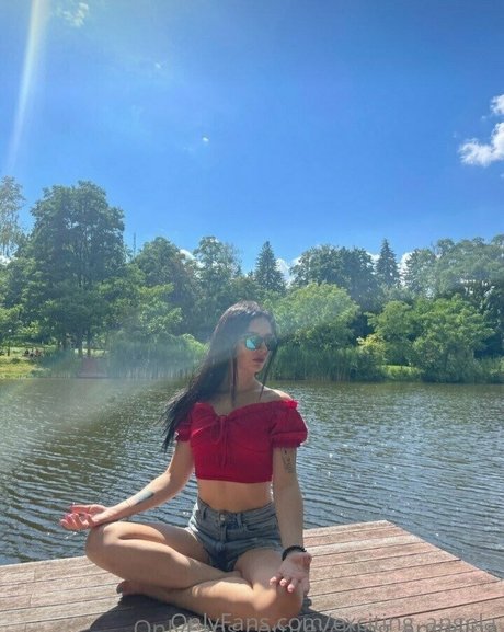 Naakte gelekte OnlyFans-foto van Evelinaqueen