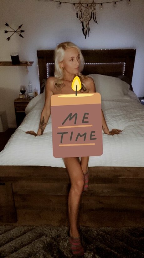 Naakte gelekte OnlyFans-foto van Theonlybarbi2