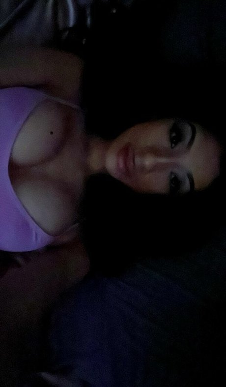 Naakte gelekte OnlyFans-foto van Sadgalkate