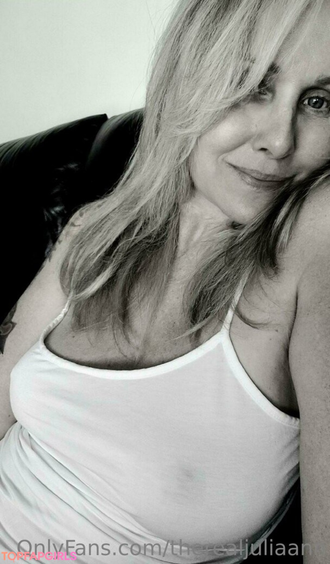 Naakte gelekte OnlyFans-foto van Therealjuliaann #513 Naakte gelekte OnlyFans-foto van Therealjuliaann #513