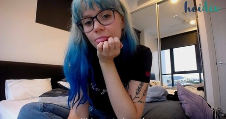 Naakte gelekte OnlyFans-foto van Heidivfree