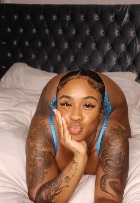 Therealbombshellmint