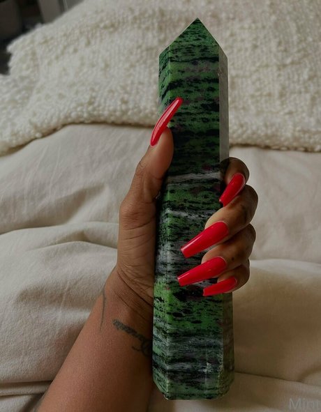 Therealbombshellmint