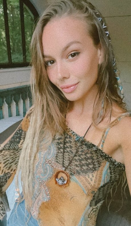 Naakte gelekte OnlyFans-foto van Thatbellababy